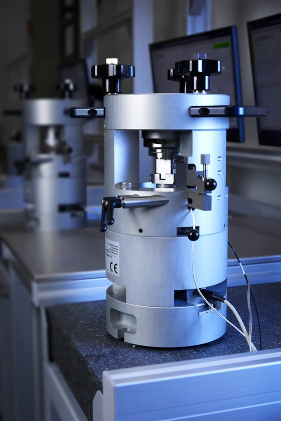 Nano-damper-qualification